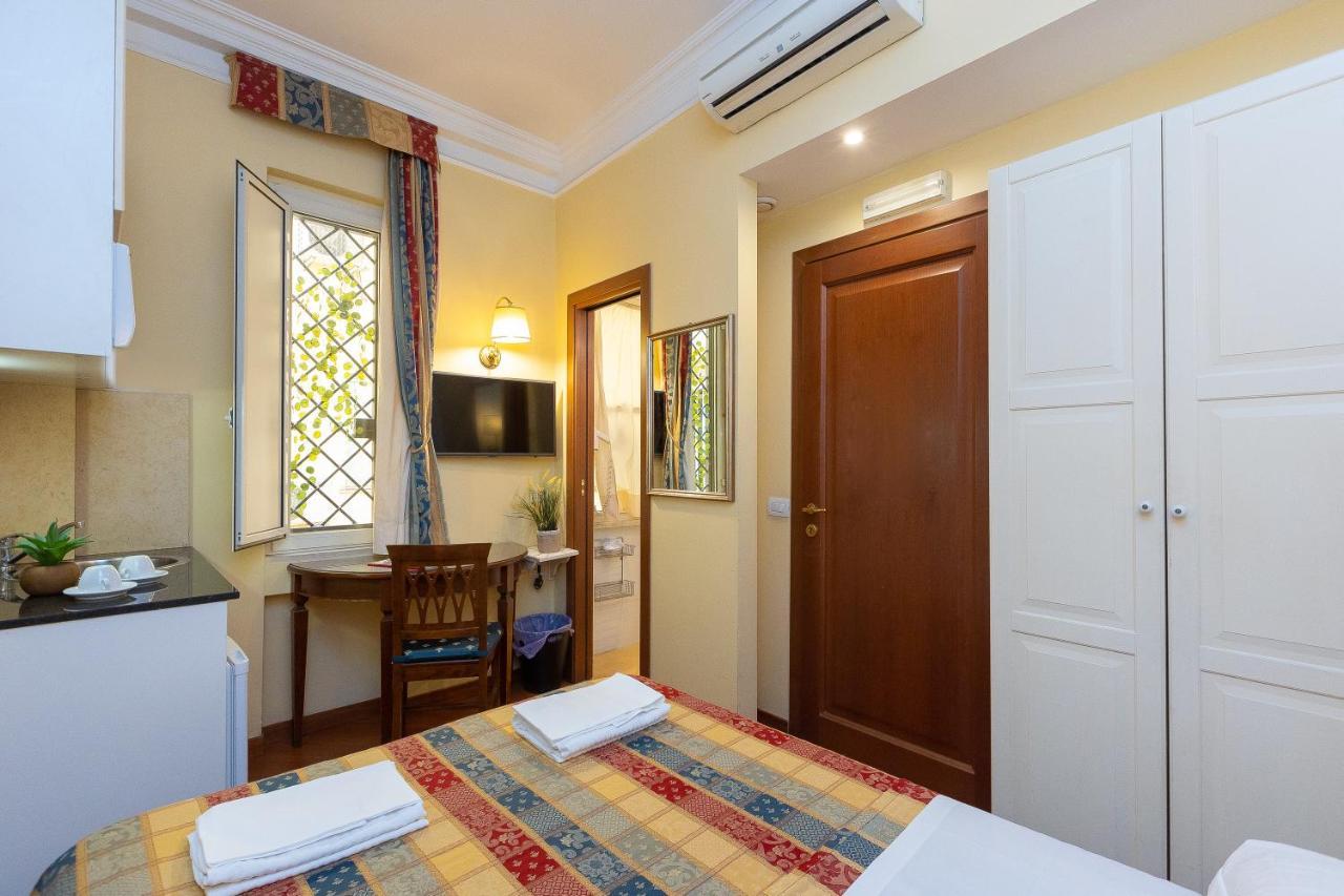 Internouno Deluxe Hotel Róma Kültér fotó