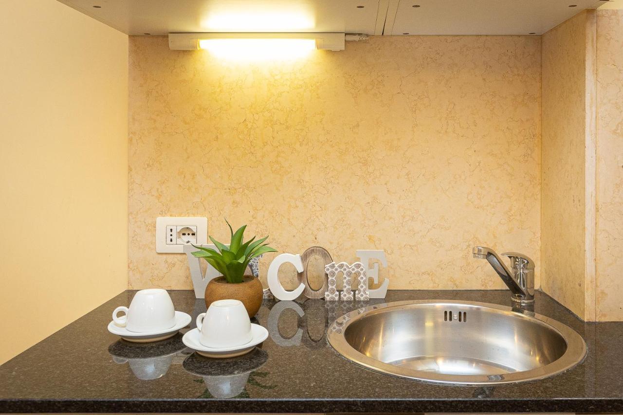 Internouno Deluxe Hotel Róma Kültér fotó